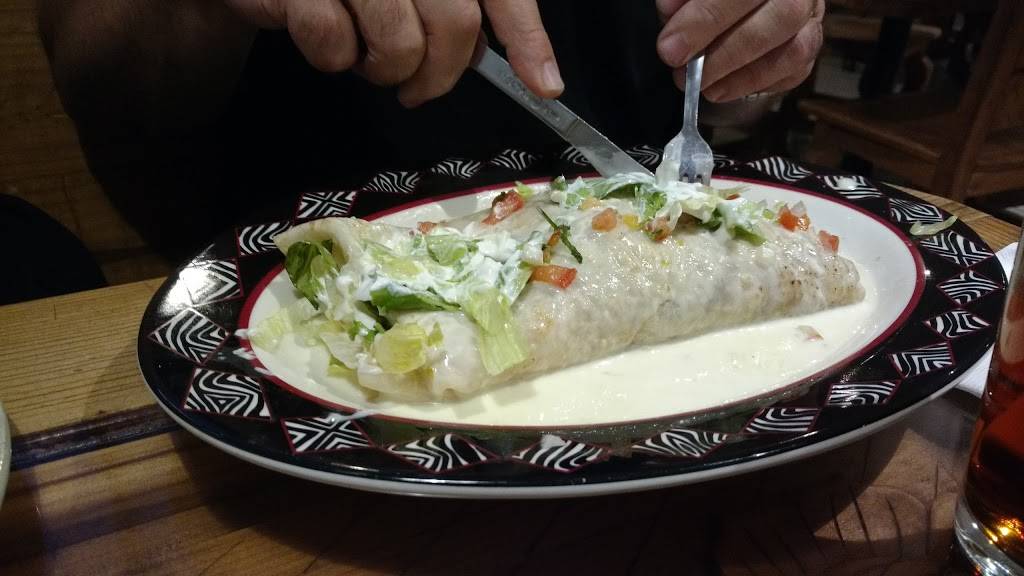 El Patron Mexican Restaurant | restaurant | 100 Madison Ave, Fort Atkinson, WI 53538, USA | 9205685817 OR +1 920-568-5817