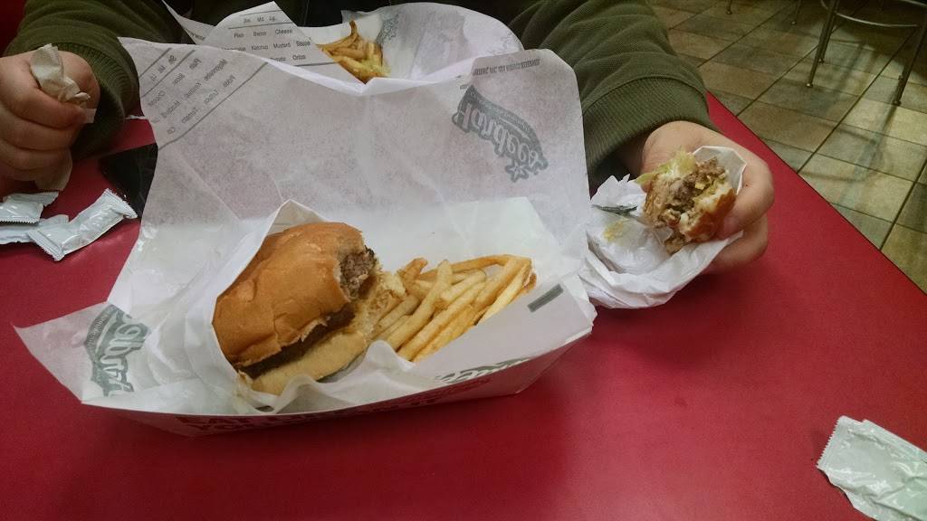 Hardees | restaurant | 124 Hartman Ln, OFallon, IL 62269, USA | 6186321194 OR +1 618-632-1194