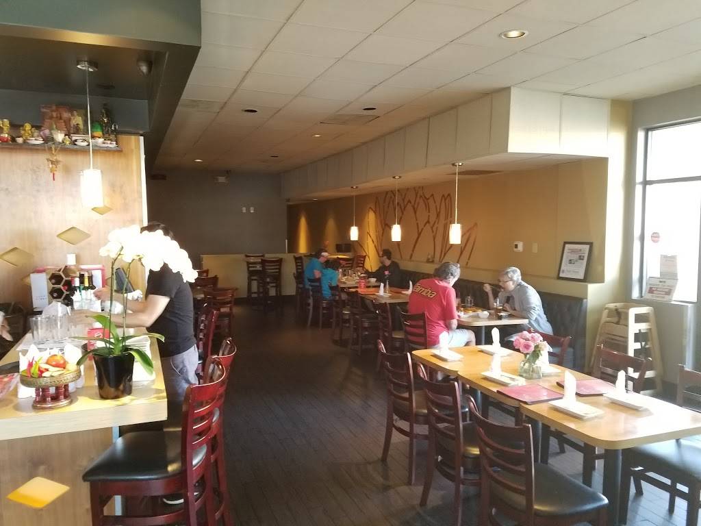 Yum Thai Bistro | restaurant | 1888 CA-1, Redondo Beach, CA 90277, USA | 3103161188 OR +1 310-316-1188