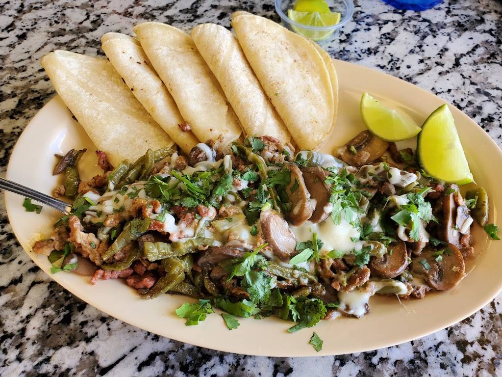 Tortas Insurgentes | restaurant | 201 W Jefferson Blvd, Dallas, TX 75208, USA | 4693177411 OR +1 469-317-7411