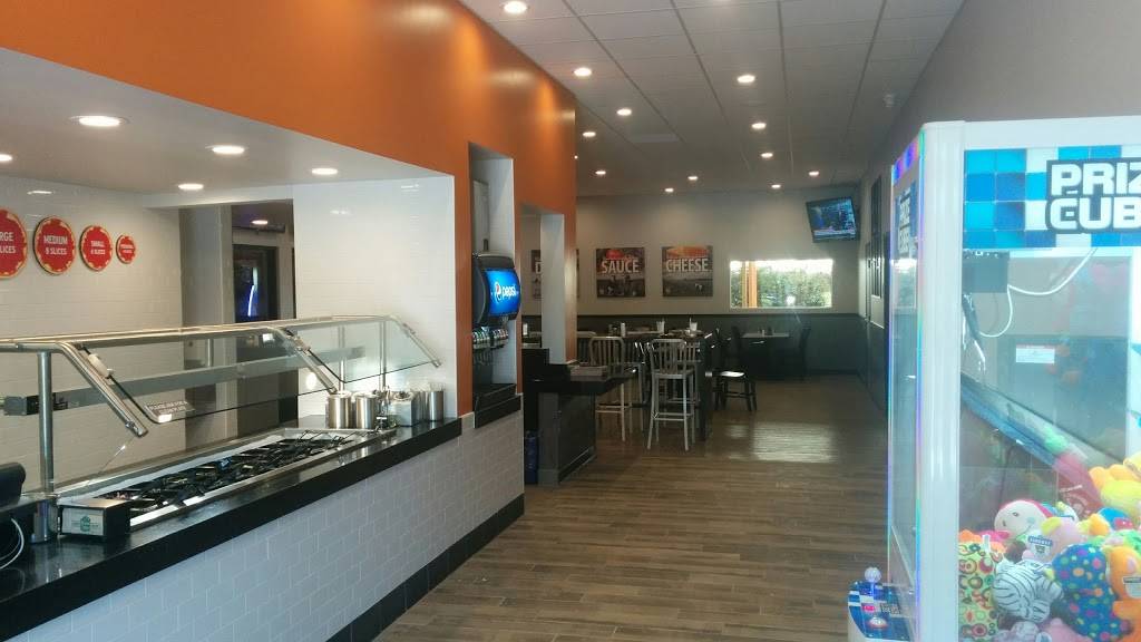 Round Table Pizza | meal delivery | 361 Rheem Blvd, Moraga, CA 94556, USA | 9253761411 OR +1 925-376-1411