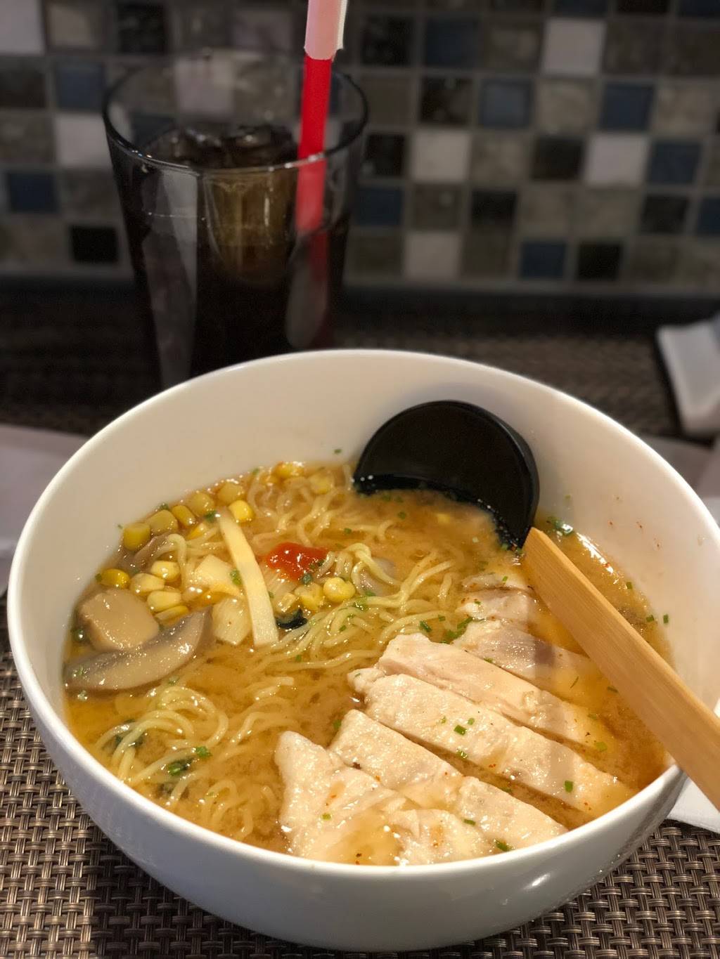 Gachi Sushi & Noodles Terminal A West | restaurant | 8500 Essington Ave, Philadelphia, PA 19153, USA | 2153657419 OR +1 215-365-7419