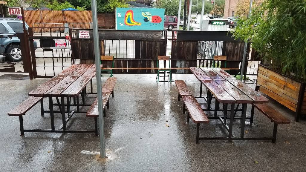 Arlos | restaurant | 900 Red River, Austin, TX 78702, USA | 5128401600 OR +1 512-840-1600