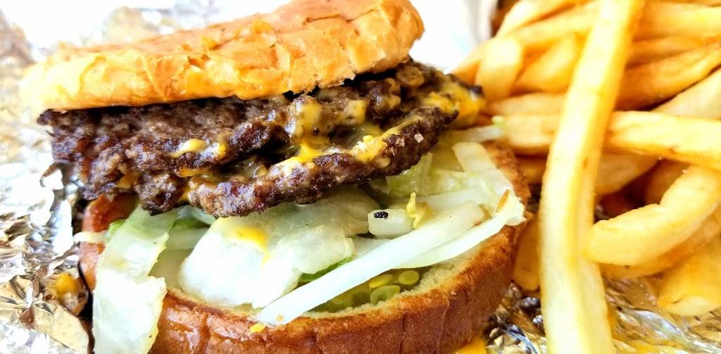 Southeast Carry Out | meal takeaway | 1520 Oliver, Wichita, KS 67218, USA | 3166826002 OR +1 316-682-6002