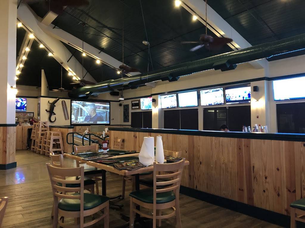 Gators Dockside Port Canaveral | restaurant | 683 Dave Nisbet Dr, Port Canaveral, FL 32920, USA | 3217835136 OR +1 321-783-5136