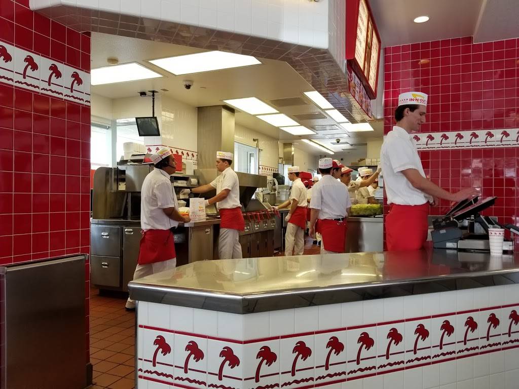 In-N-Out Burger | restaurant | 30121 Santa Margarita Pkwy, Rancho Santa Margarita, CA 92688, USA | 8007861000 OR +1 800-786-1000