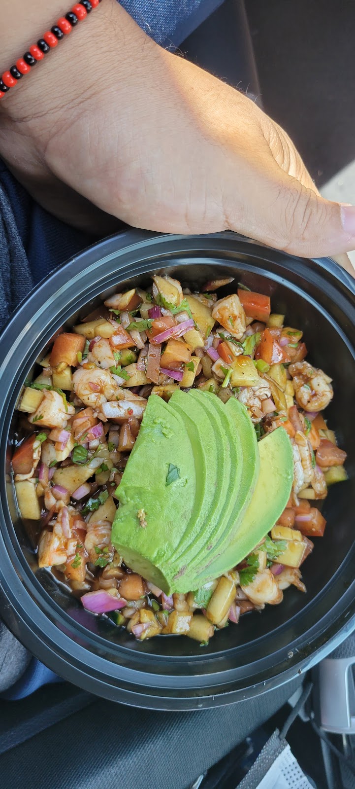 Miguels mariscos y sushi | restaurant | 5250 York Blvd, Los Angeles, CA 90042, USA | 3239163443 OR +1 323-916-3443