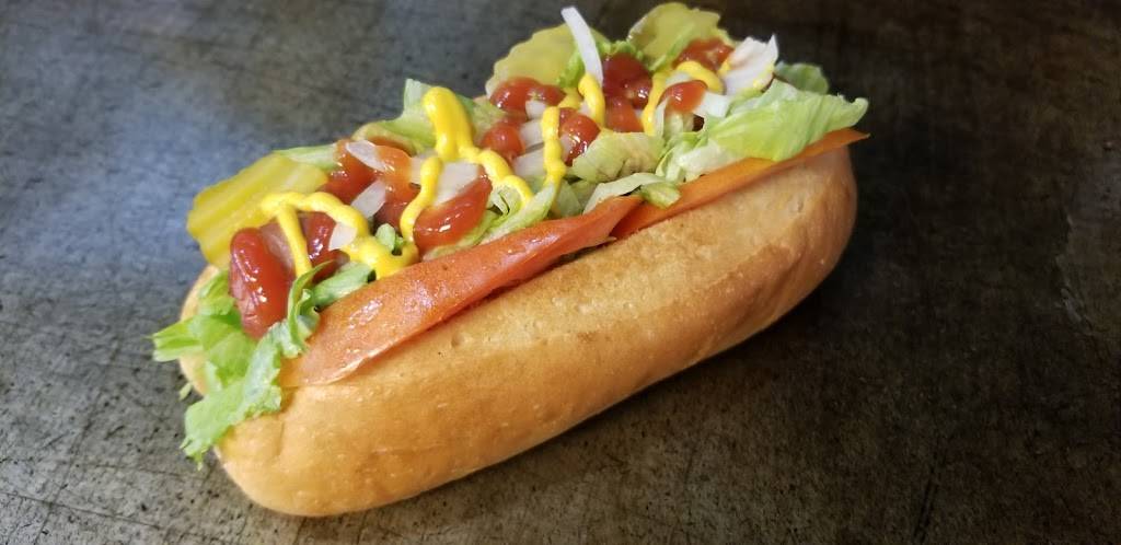 Burger And Shake | restaurant | 66 S 400 Center Ln #175, Dawsonville, GA 30534, USA | 7062160083 OR +1 706-216-0083