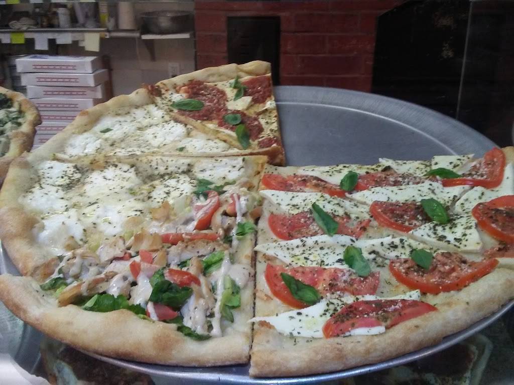 TuArepa Pizza Cafe | meal delivery | 100-22 67th Ave, Forest Hills, NY 11375, USA | 7187668900 OR +1 718-766-8900