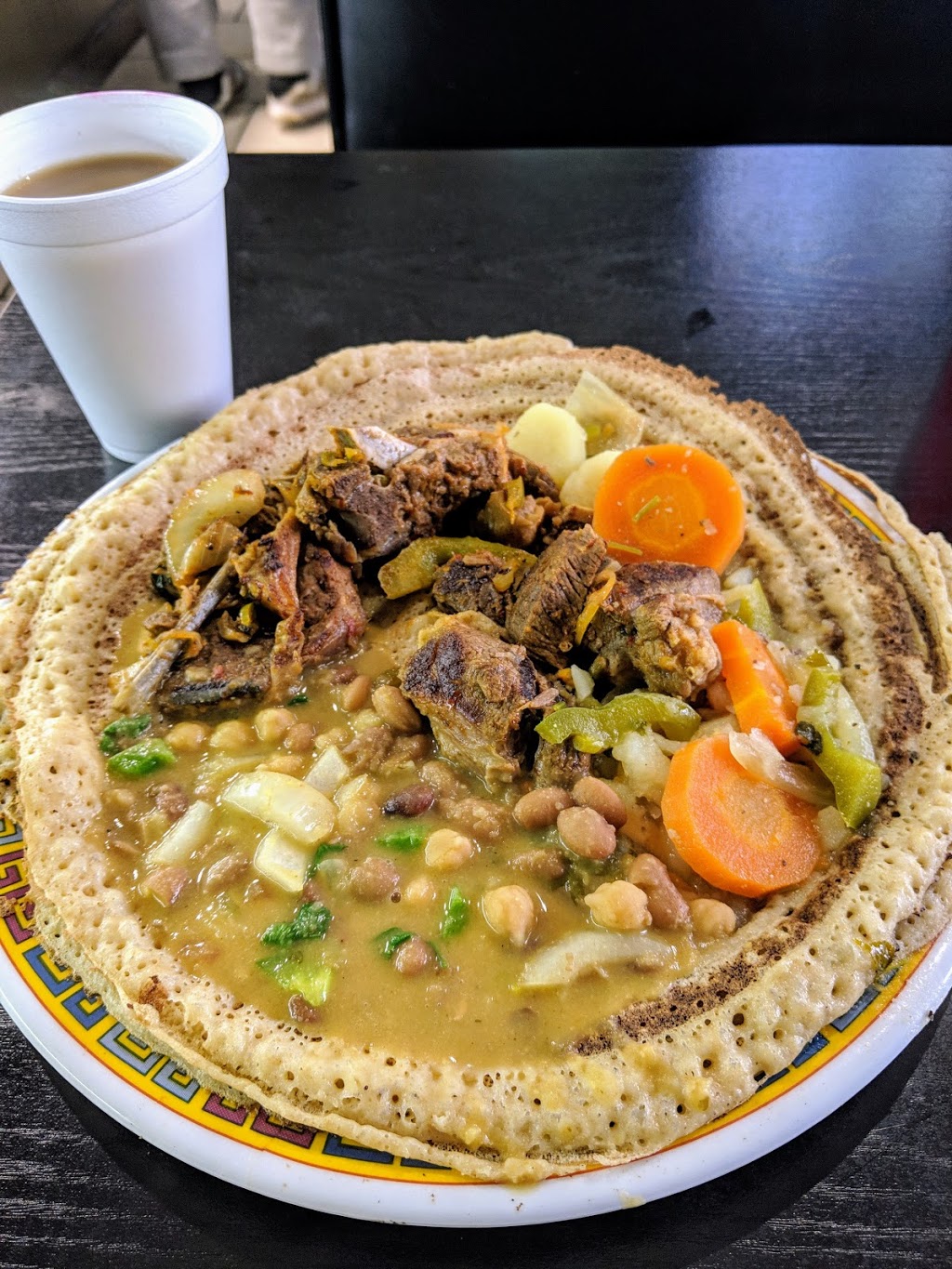 Mogadishu Restaurant | restaurant | 931 N Orleans St, Chicago, IL 60610, USA | 3122651850 OR +1 312-265-1850