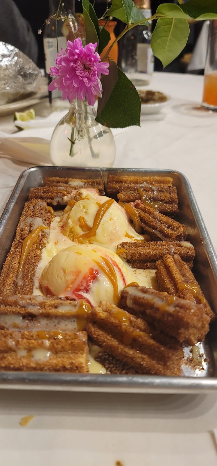 A La Seis | restaurant | 425 N Vineyard Ave, Ontario, CA 91764, USA | 9092959105 OR +1 909-295-9105