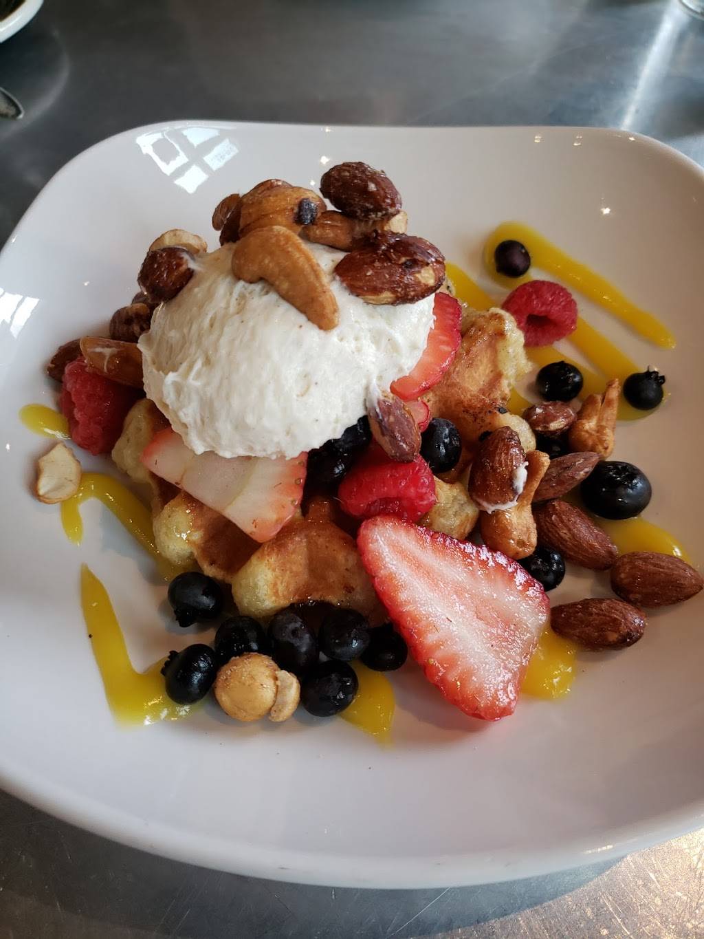 Taste of Belgium - Clifton | restaurant | 2845 Short Vine Street, Cincinnati, OH 45219, USA | 5133965800 OR +1 513-396-5800