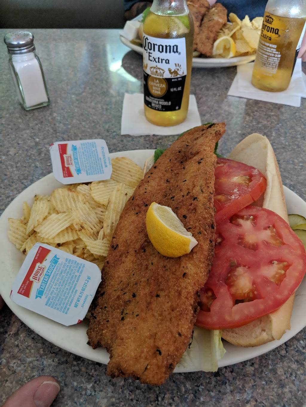 Sneaky Petes | restaurant | 3465 Bonita Beach Rd SW # 20, Bonita Springs, FL 34134, USA | 2394988887 OR +1 239-498-8887