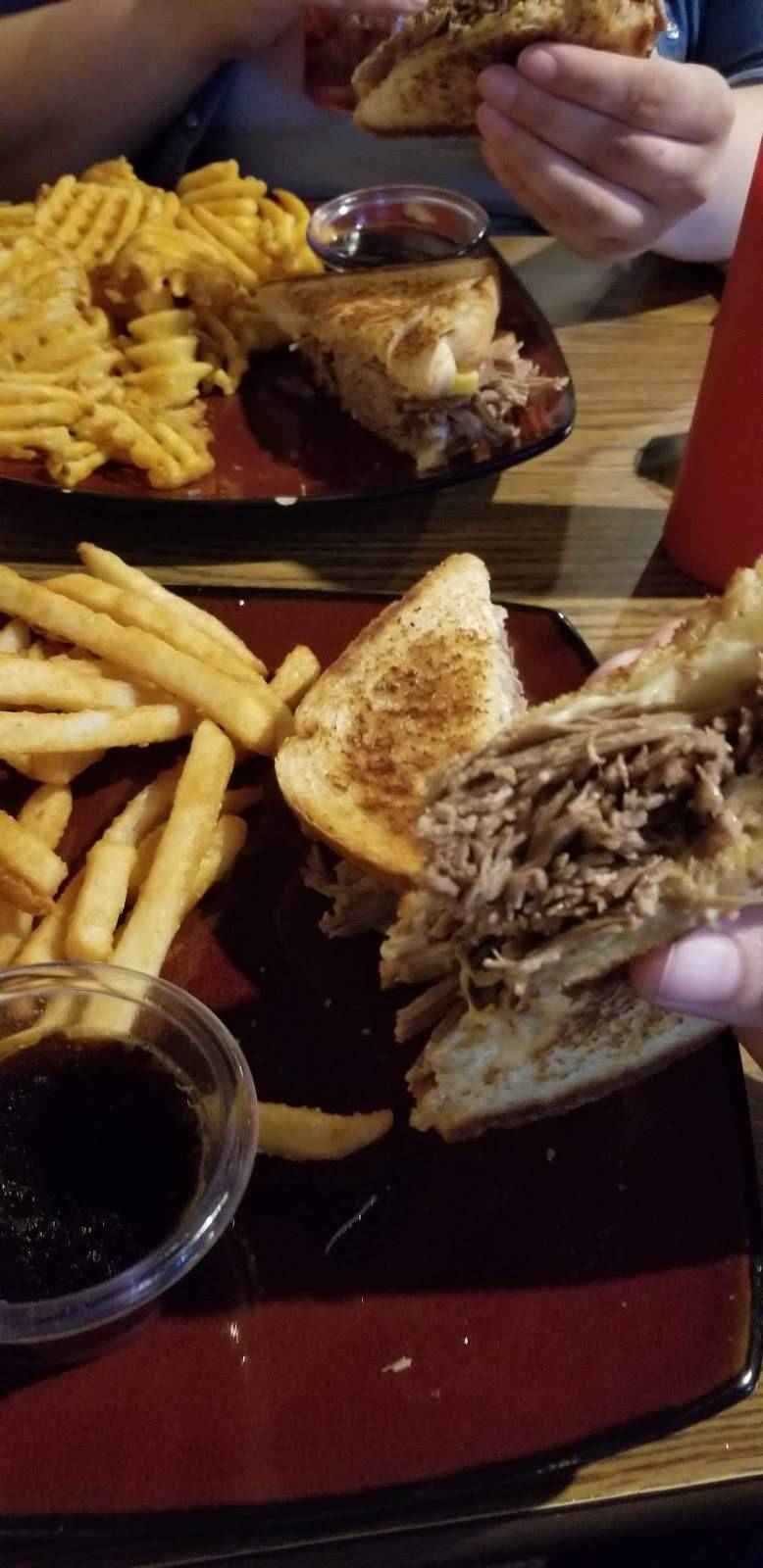 Dollys Bar & Grill | restaurant | 109 Pine St, Auburn, IA 51433, USA | 7126882220 OR +1 712-688-2220