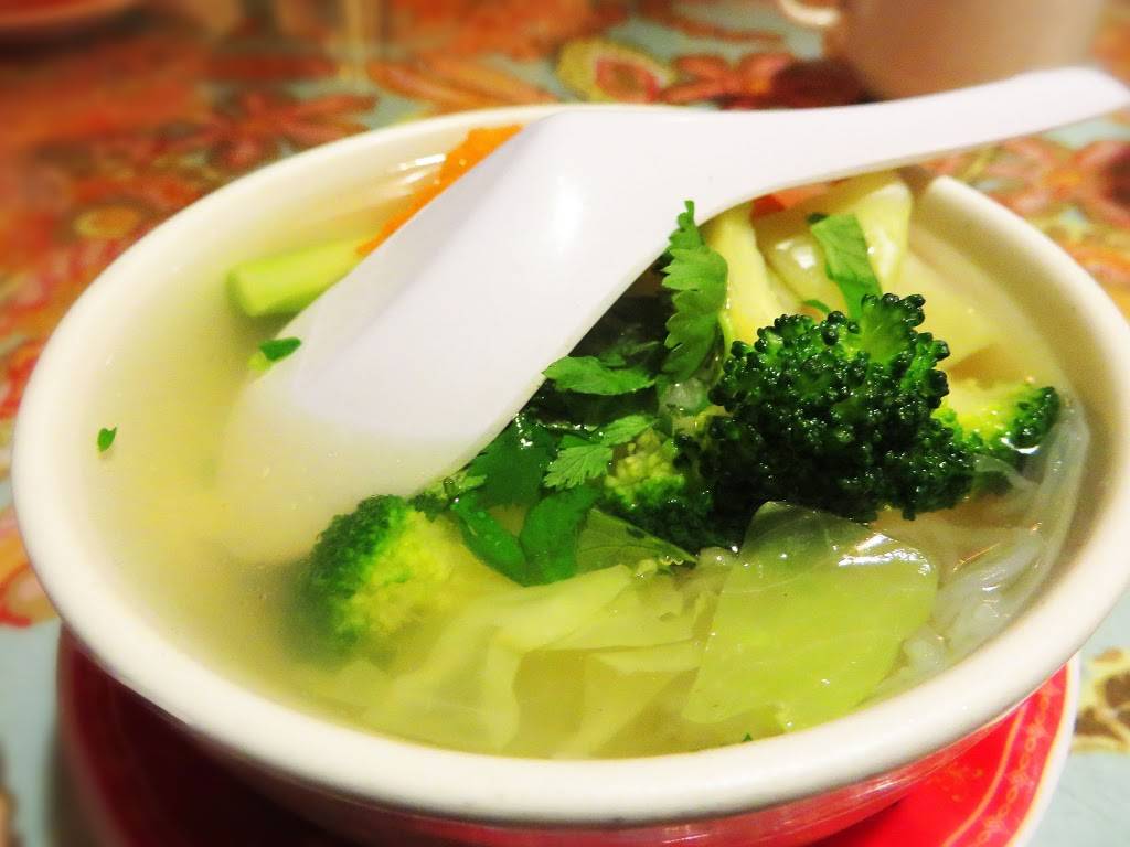 Mais Restaurant Authentic Vietnamese Cuisine | restaurant | 4812 Bryan St #100, Dallas, TX 75204, USA | 2148269887 OR +1 214-826-9887