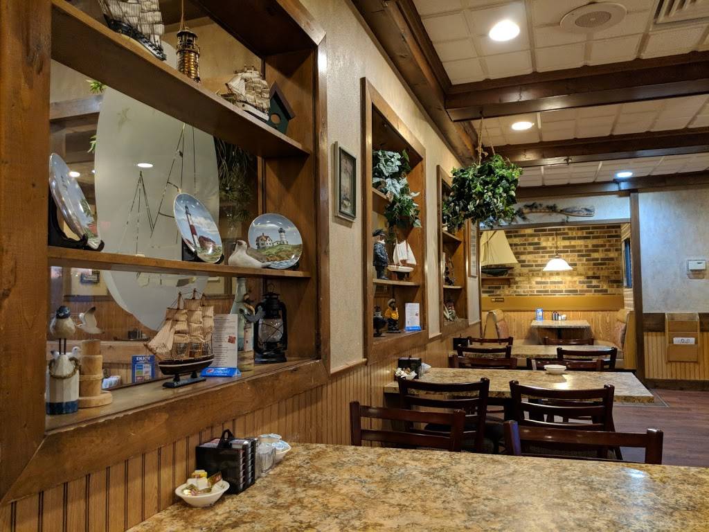 Breakwater Restaurant | restaurant | 4927 E 2nd St, Superior, WI 54880, USA | 7153987111 OR +1 715-398-7111