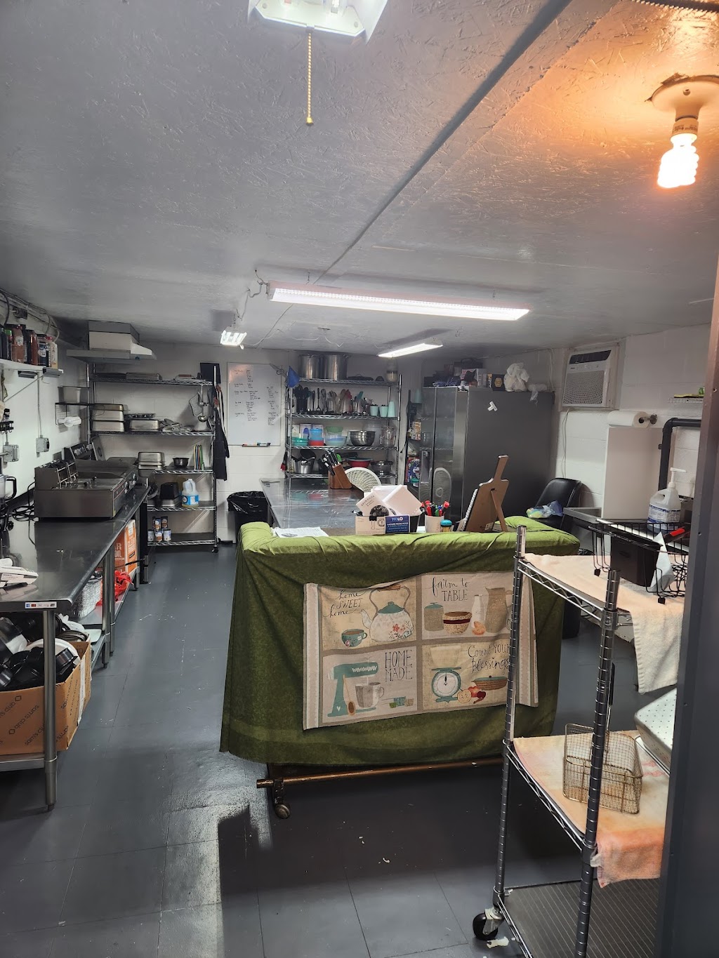 Back Door Bakery & Grill | restaurant | 95 Main St, Benton, KY 42025, USA | 2707039350 OR +1 270-703-9350