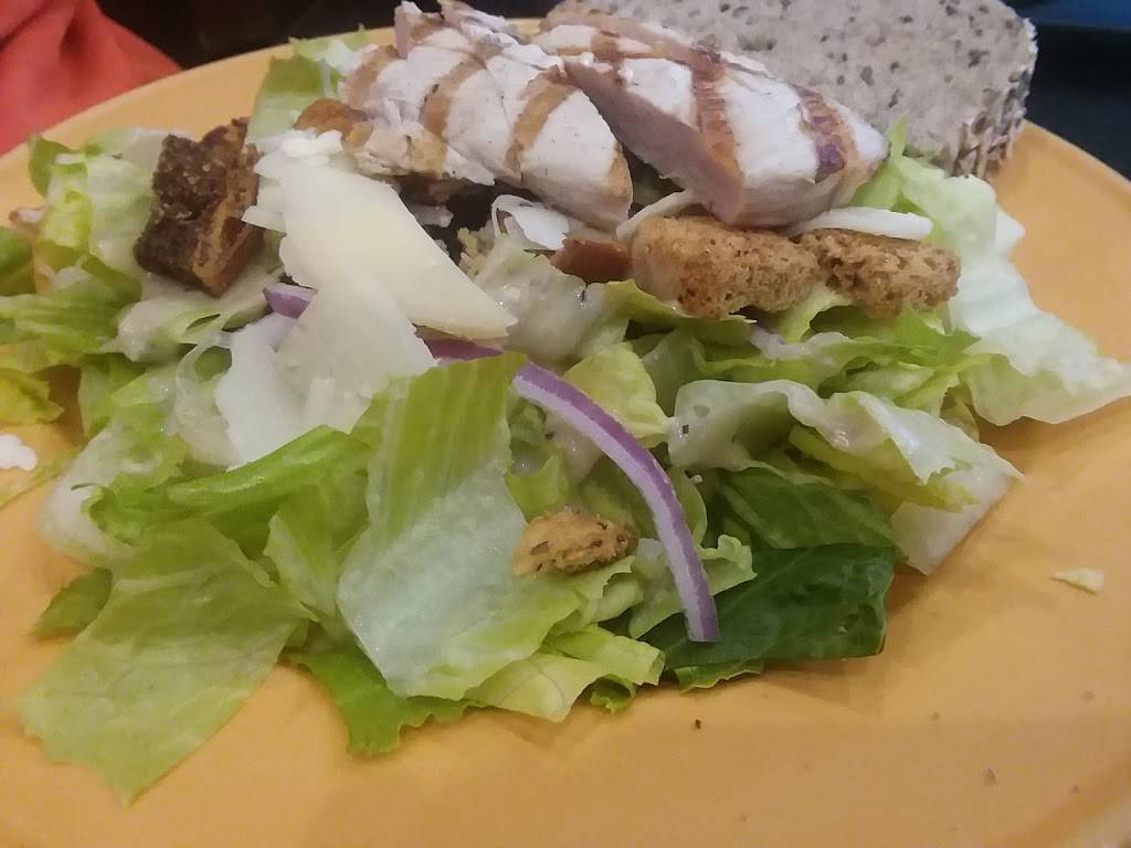 The Village Grille | restaurant | 801 Hoffman Rd, Green Bay, WI 54301, USA | 9203369901 OR +1 920-336-9901