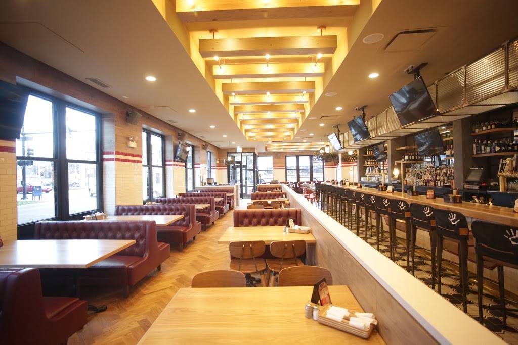 Roots Handmade Pizza | meal delivery | 2200 W Lawrence Ave, Chicago, IL 60625, USA | 7734335959 OR +1 773-433-5959