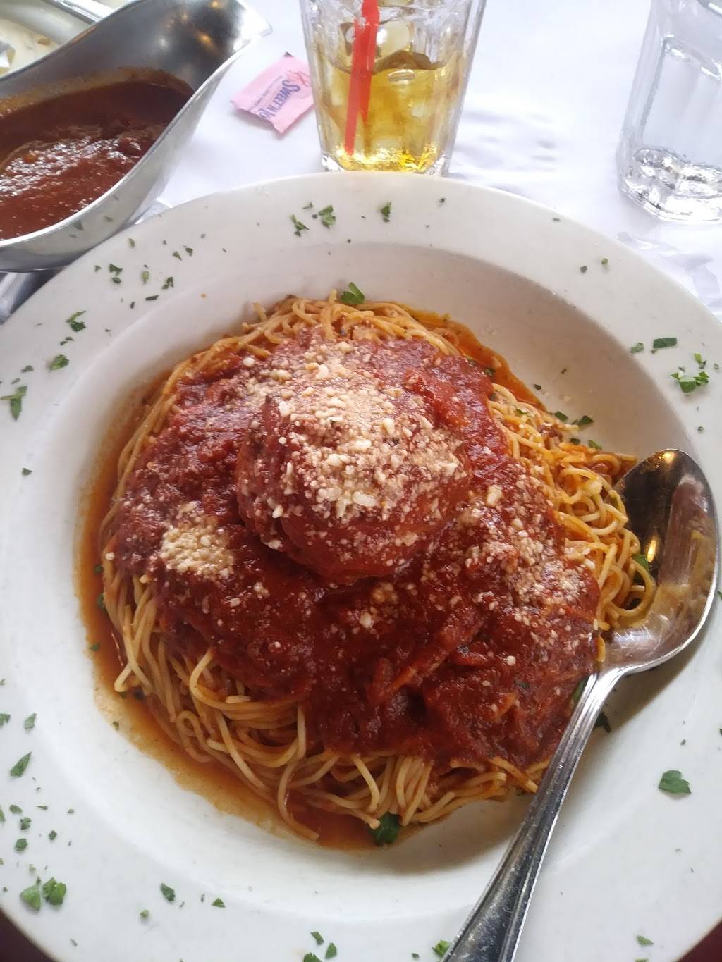 Roccos Little Italy | restaurant | 7907 W 159th St, Tinley Park, IL 60477, USA | 7084448259 OR +1 708-444-8259