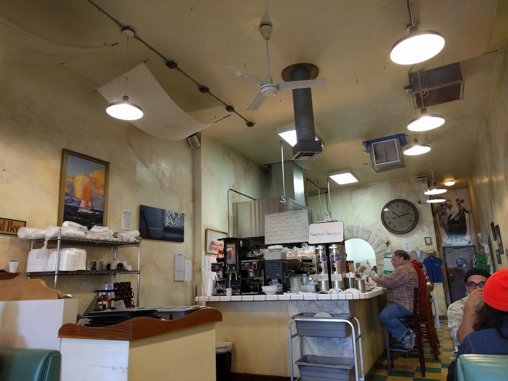 Village Cafe | restaurant | 4148 1/2 N Viking Way, Long Beach, CA 90808, USA | 5624215515 OR +1 562-421-5515