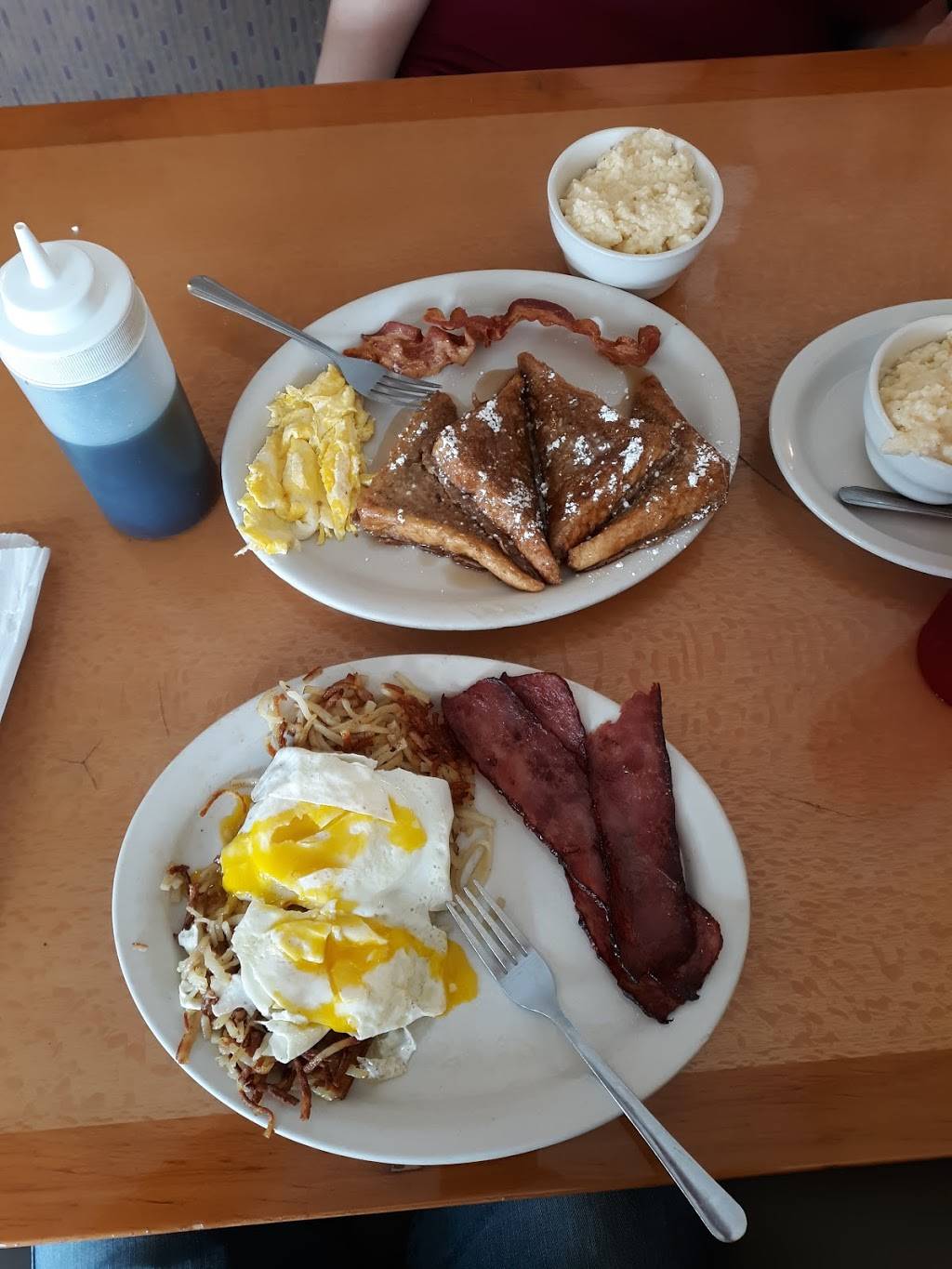 Cafe Perks | restaurant | 972 W State Rd 434, Longwood, FL 32750, USA | 4072652233 OR +1 407-265-2233