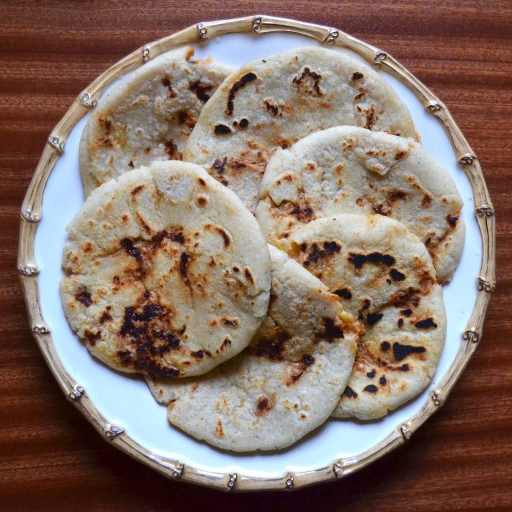 Taco Bay | restaurant | 80 South St, Oyster Bay, NY 11771, USA | 5165587968 OR +1 516-558-7968