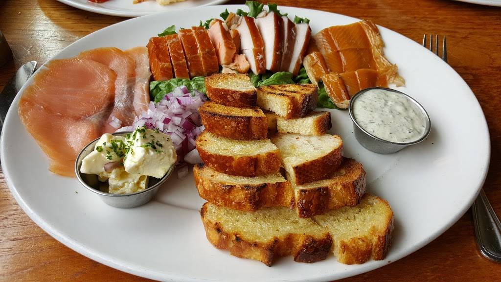 The Fish Market | restaurant | 3775 El Camino Real, Santa Clara, CA 95051, USA | 4082463474 OR +1 408-246-3474