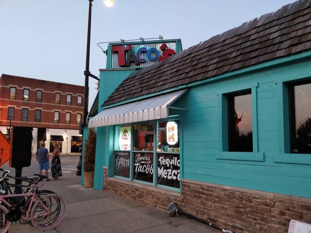 Broken English Taco Pub | restaurant | 2576 N Lincoln Ave, Chicago, IL 60614, USA | 3129290045 OR +1 312-929-0045