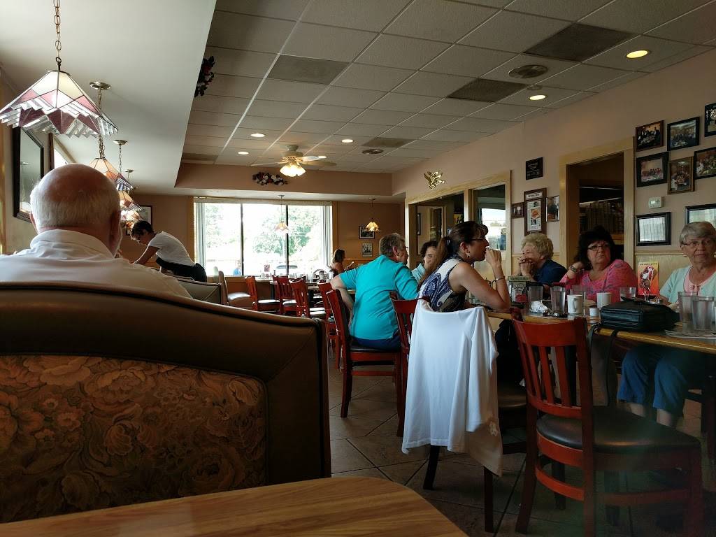 Springwood Restaurant | restaurant | 3707 30th Ave, Kenosha, WI 53144, USA | 2626573344 OR +1 262-657-3344