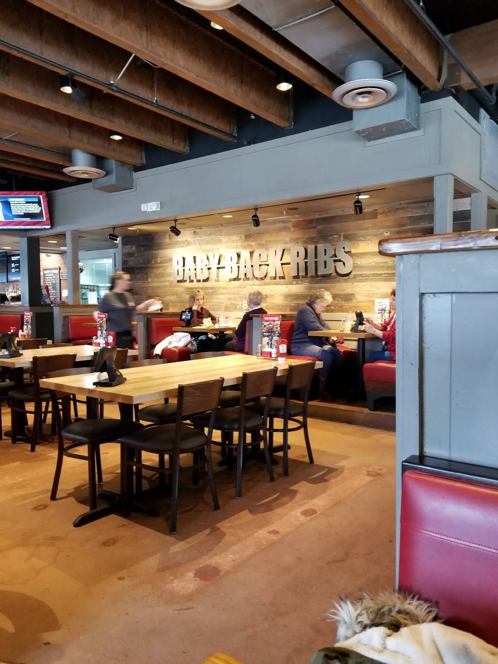 Chilis Grill & Bar | meal takeaway | 2885 Cranberry Hwy E, East Wareham, MA 02538, USA | 5082952800 OR +1 508-295-2800