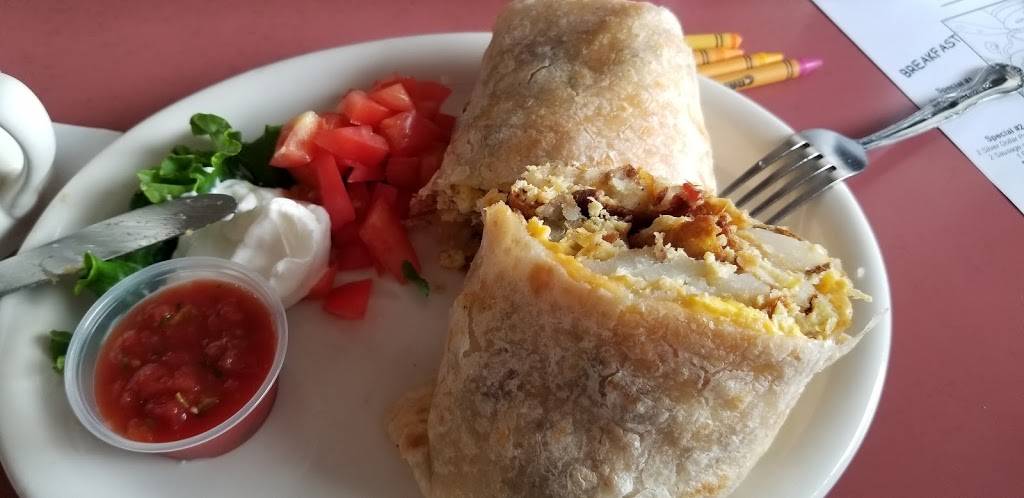 Franciscos Country Kitchen | restaurant | 1701 N Broadway, Santa Maria, CA 93458, USA | 8059250035 OR +1 805-925-0035