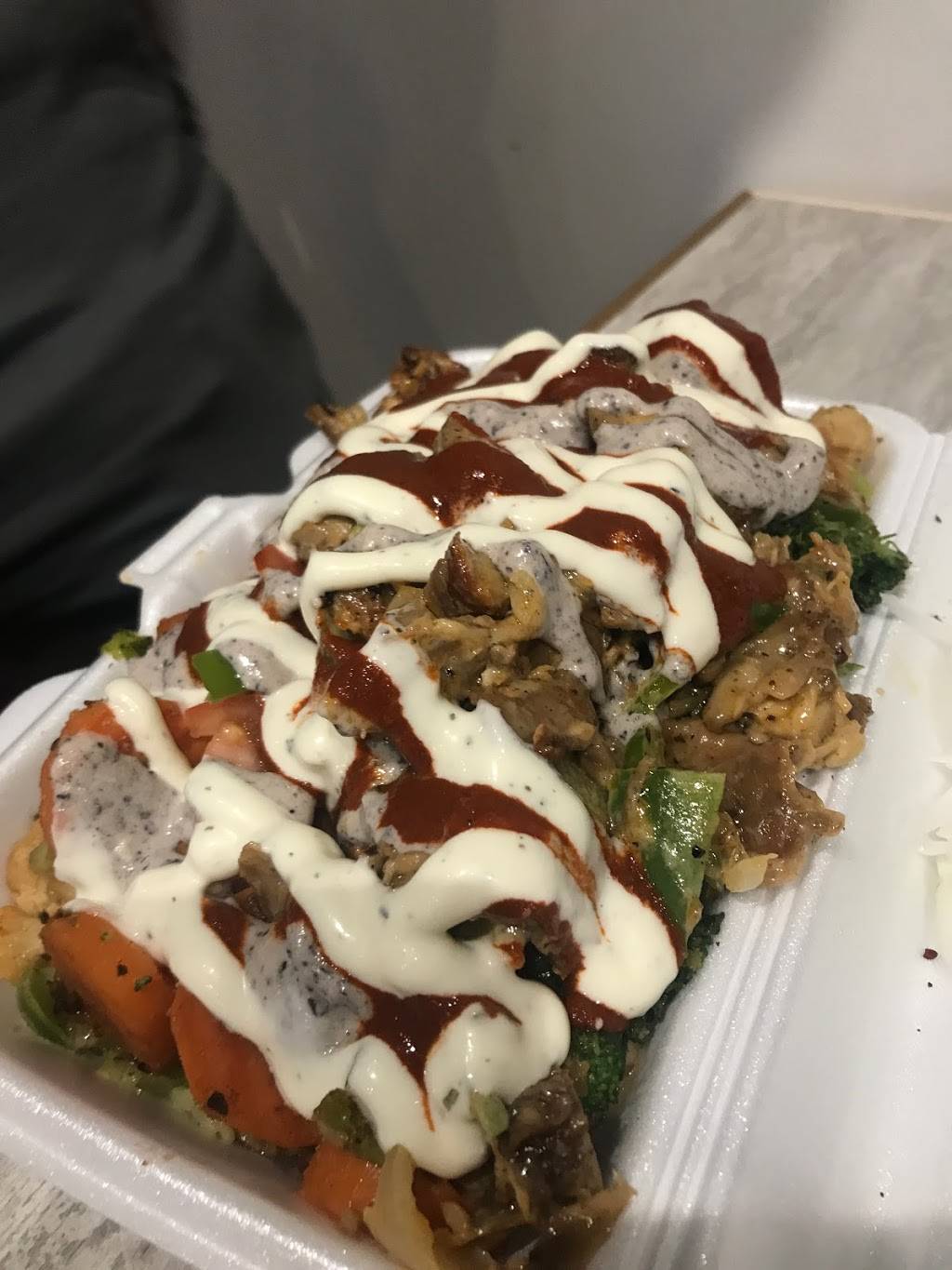 Osmows Shawarma | restaurant | 75 Billy Bishop Way Unit A1, North York, ON M3K 2C8, Canada | 4163986635 OR +1 416-398-6635