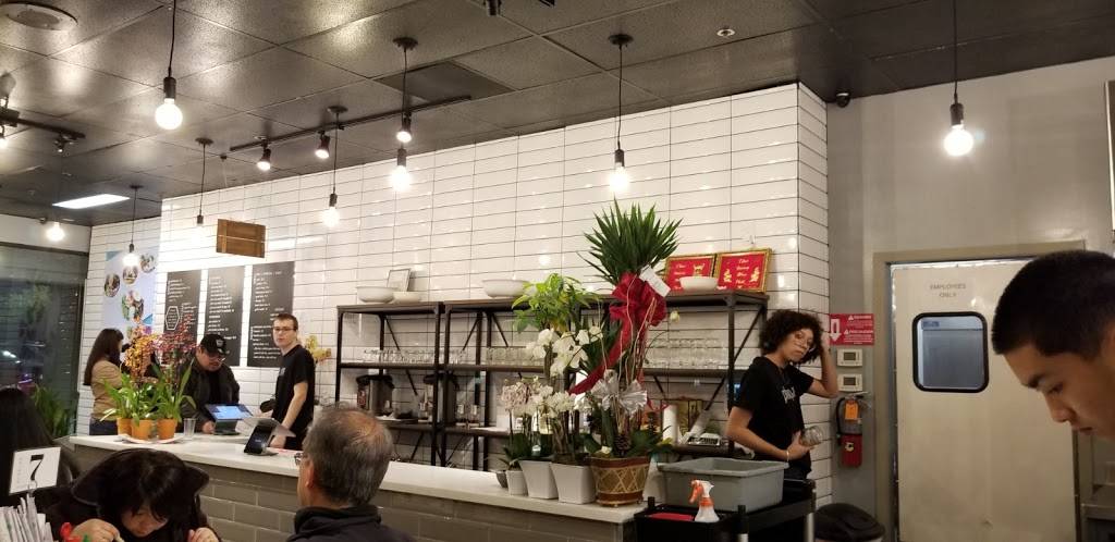 Pho Play | restaurant | 3835 E Castro Valley Blvd, Castro Valley, CA 94552, USA | 5109408281 OR +1 510-940-8281