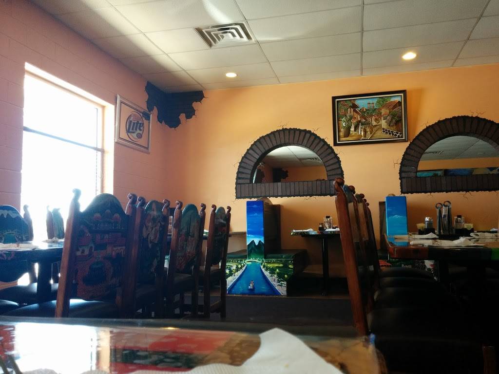El Compadre | restaurant | 1608 Wilkins Way, Mitchell, IN 47446, USA | 8128490340 OR +1 812-849-0340