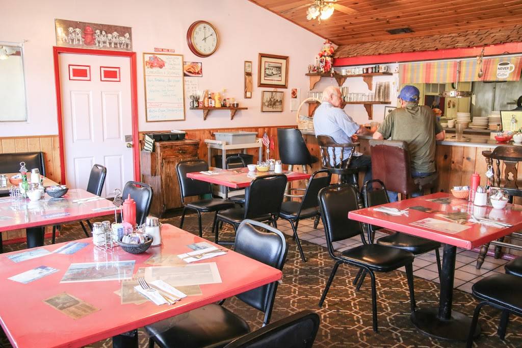 Firehouse Cafe | restaurant | 500 Pleasant Valley Rd, Diamond Springs, CA 95619, USA | 5306264757 OR +1 530-626-4757