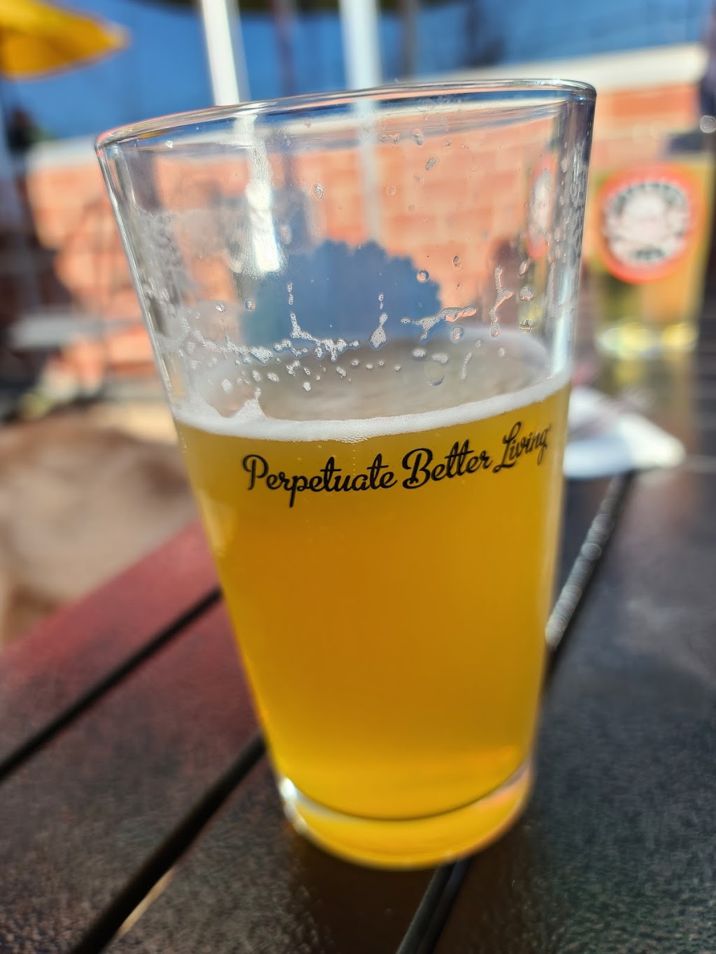 The Point Pub & Grill | restaurant | 1345 Center Dr, Medford, OR 97501, USA | 5418164395 OR +1 541-816-4395