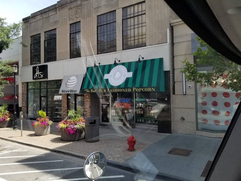 Wells Street Popcorn | meal takeaway | 1119 Lake St, Oak Park, IL 60301, USA | 8885767267 OR +1 888-576-7267