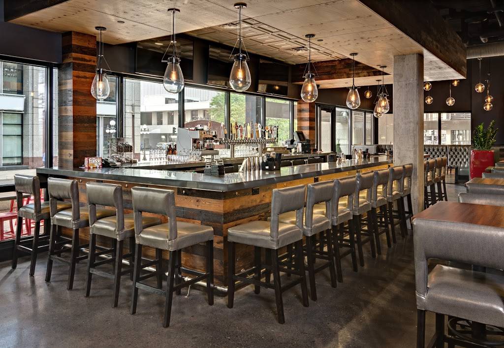 Rival House Sporting Parlour | restaurant | 411 Minnesota St, St Paul, MN 55101, USA | 6512550645 OR +1 651-255-0645