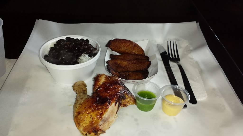 Pico Rojo Rotisserie | restaurant | 2475 McMullen Booth Rd E, Clearwater, FL 33759, USA | 7274743826 OR +1 727-474-3826