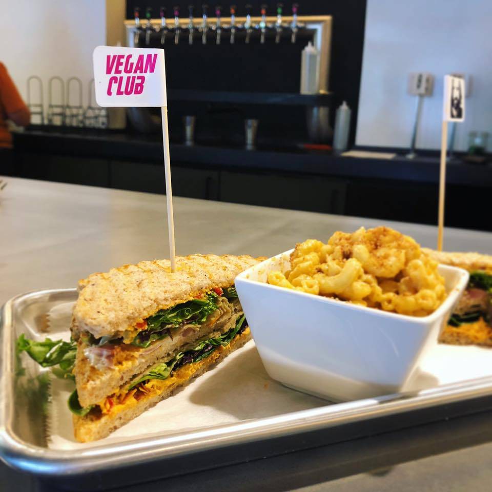 V-Grits | restaurant | 1025 Barret Ave, Louisville, KY 40204, USA | 5027421714 OR +1 502-742-1714