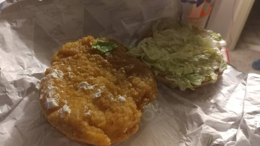 Sonic Drive-In | restaurant | 2128 US-79, Henderson, TX 75654, USA | 9036574358 OR +1 903-657-4358