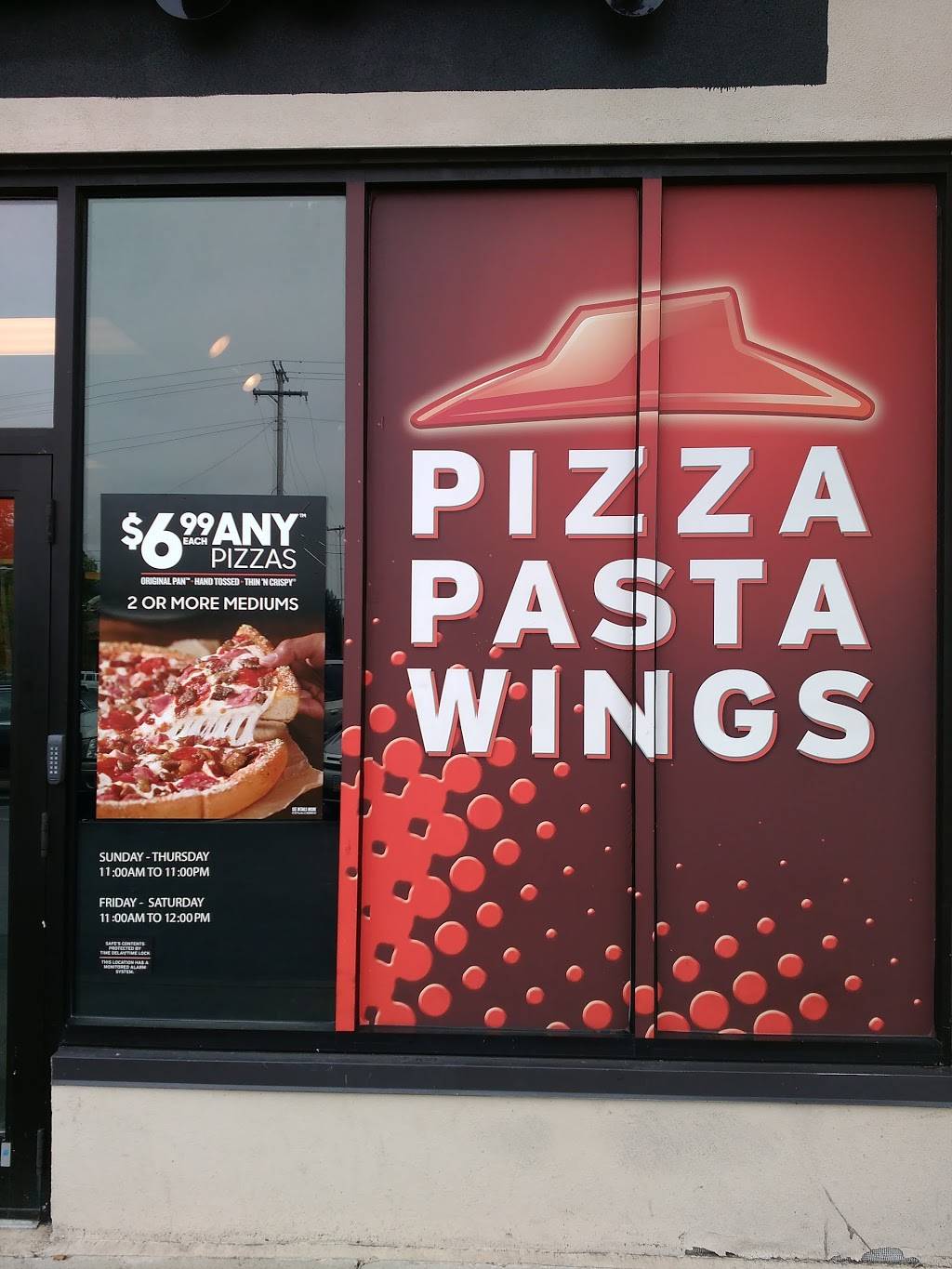 Pizza Hut | restaurant | 4217 N Main St # 102, Dayton, OH 45405, USA | 9372779000 OR +1 937-277-9000