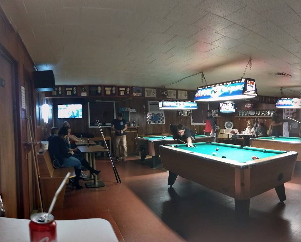 Tuggies Tavern | restaurant | 1300 Tuggies Rd, Pasadena, MD 21122, USA | 4102553304 OR +1 410-255-3304