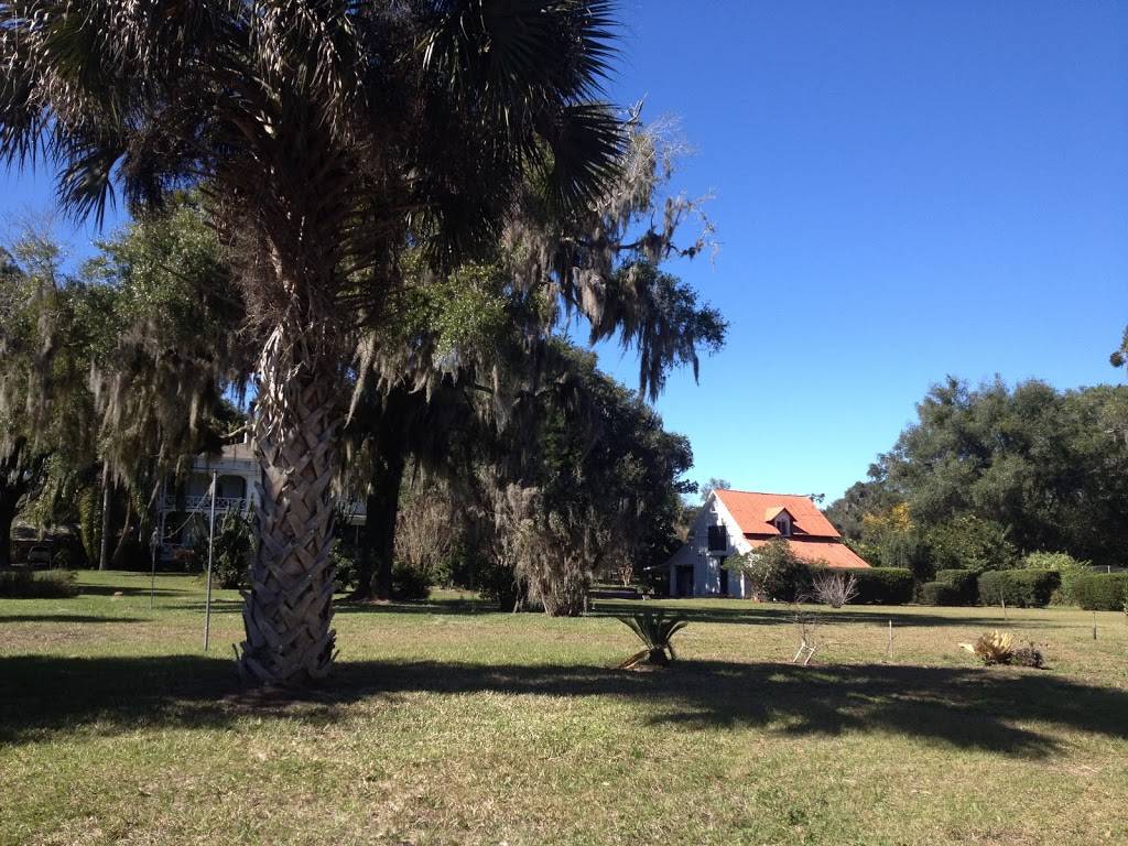 Waters Edge Pub & Grill | restaurant | 2603, 125, Central Ave, Crescent City, FL 32112, USA | 3866982707 OR +1 386-698-2707