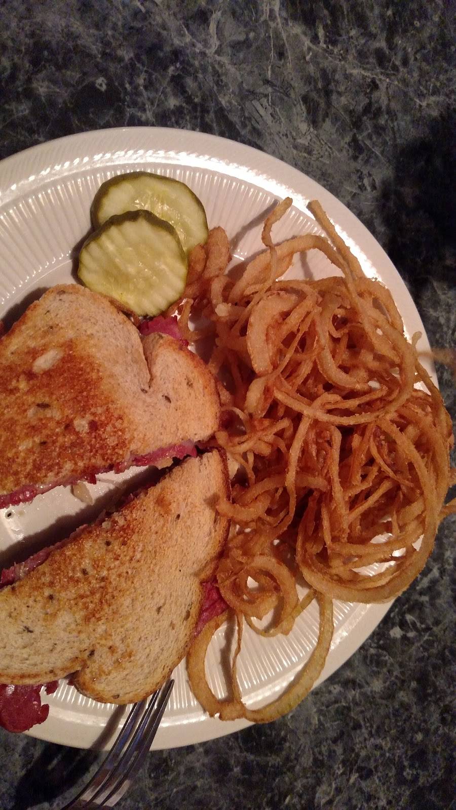 Smees Place Bar & Grill | restaurant | 1454 W 86th St, Indianapolis, IN 46260, USA | 3178760202 OR +1 317-876-0202