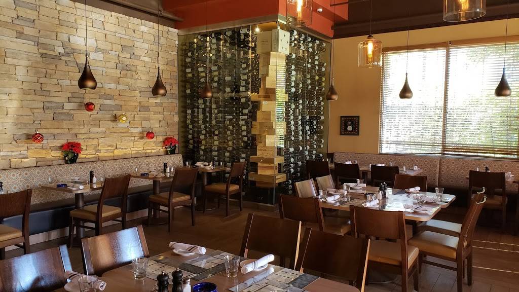 Yannis Bar & Grill | restaurant | 12015 Scripps Highlands Dr, San Diego, CA 92131, USA | 8585270011 OR +1 858-527-0011