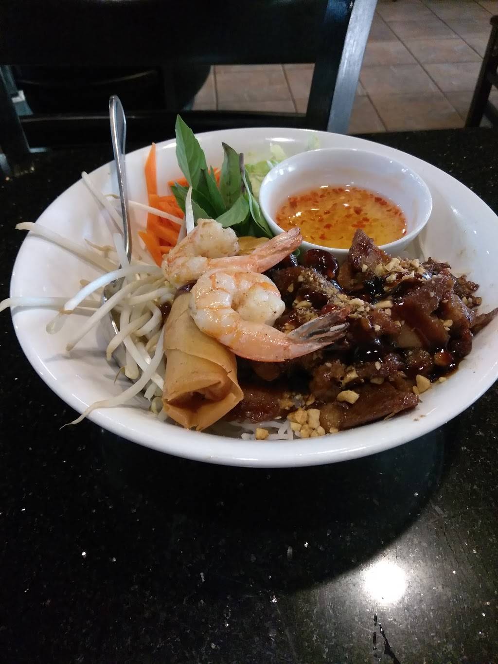 Fresh And Yummy | restaurant | 3112 W Florida Ave, Hemet, CA 92545, USA | 9519256981 OR +1 951-925-6981