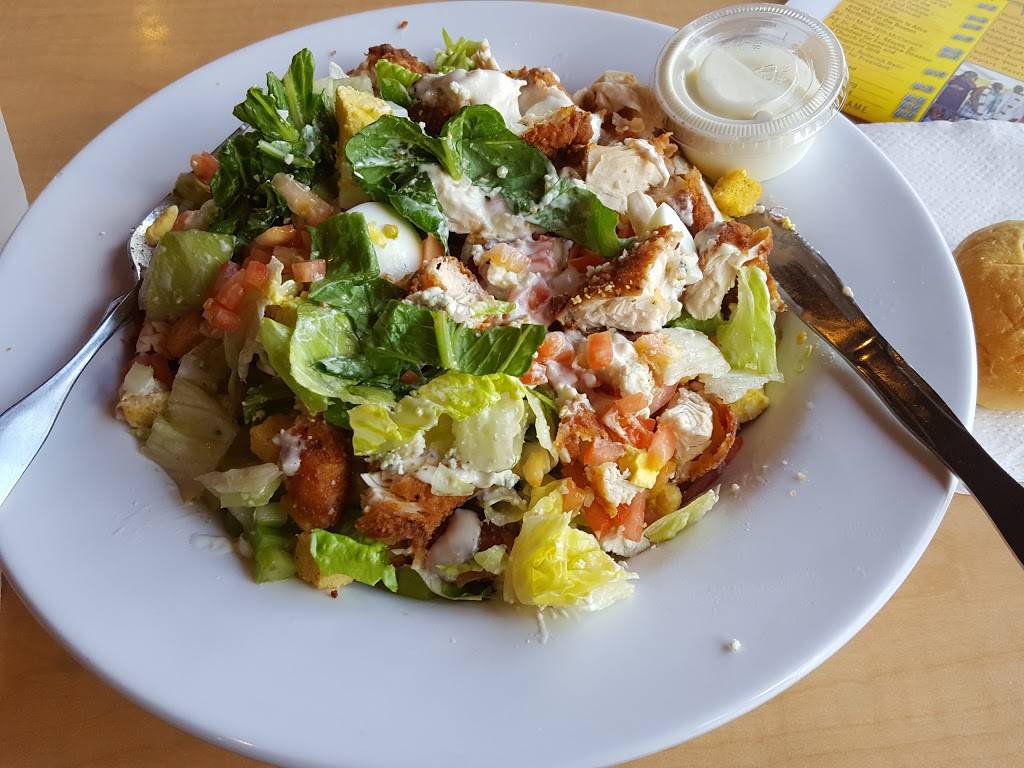 Ginos Burgers & Chicken | restaurant | 8600 Lasalle Rd #250C, Towson, MD 21286, USA | 4105830000 OR +1 410-583-0000