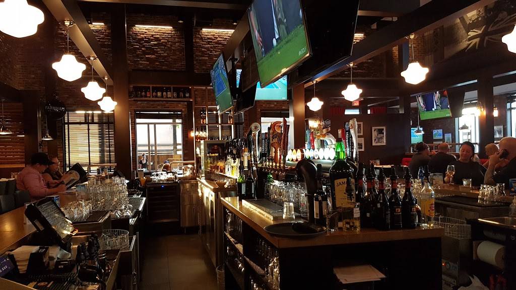 Blaxton Lévis | restaurant | 1242 Rue de la Concorde, Lévis, QC G6W 0M7, Canada | 4188343535 OR +1 418-834-3535